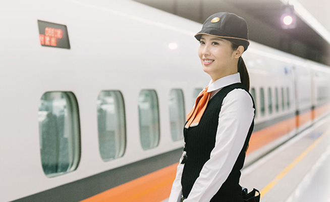 高鐵刷富邦卡享升等商務車廂